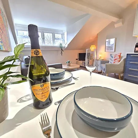 Cosy Loft Steps To Walls & Minster * York