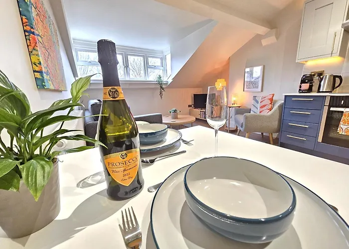 Stylish Loft Retreat Close To City Walls & Minster * York