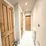아파트 Cosy Loft Steps To Walls & Minster *